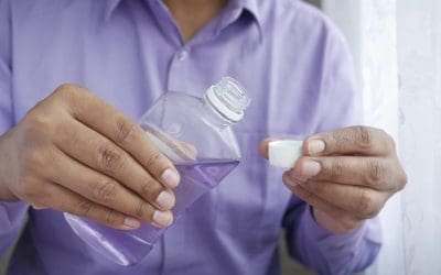 How to Get Rid of Tonsil Stones with a Tonsil Stone Rinse (What Works and What Doesn’t)